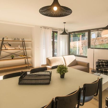 Apartamento Côté Jardin avec Jacuzzi Privatif et parking privé Sarlat Exterior foto