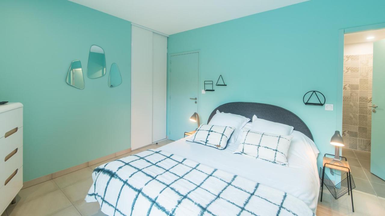 Apartamento Côté Jardin avec Jacuzzi Privatif et parking privé Sarlat Exterior foto