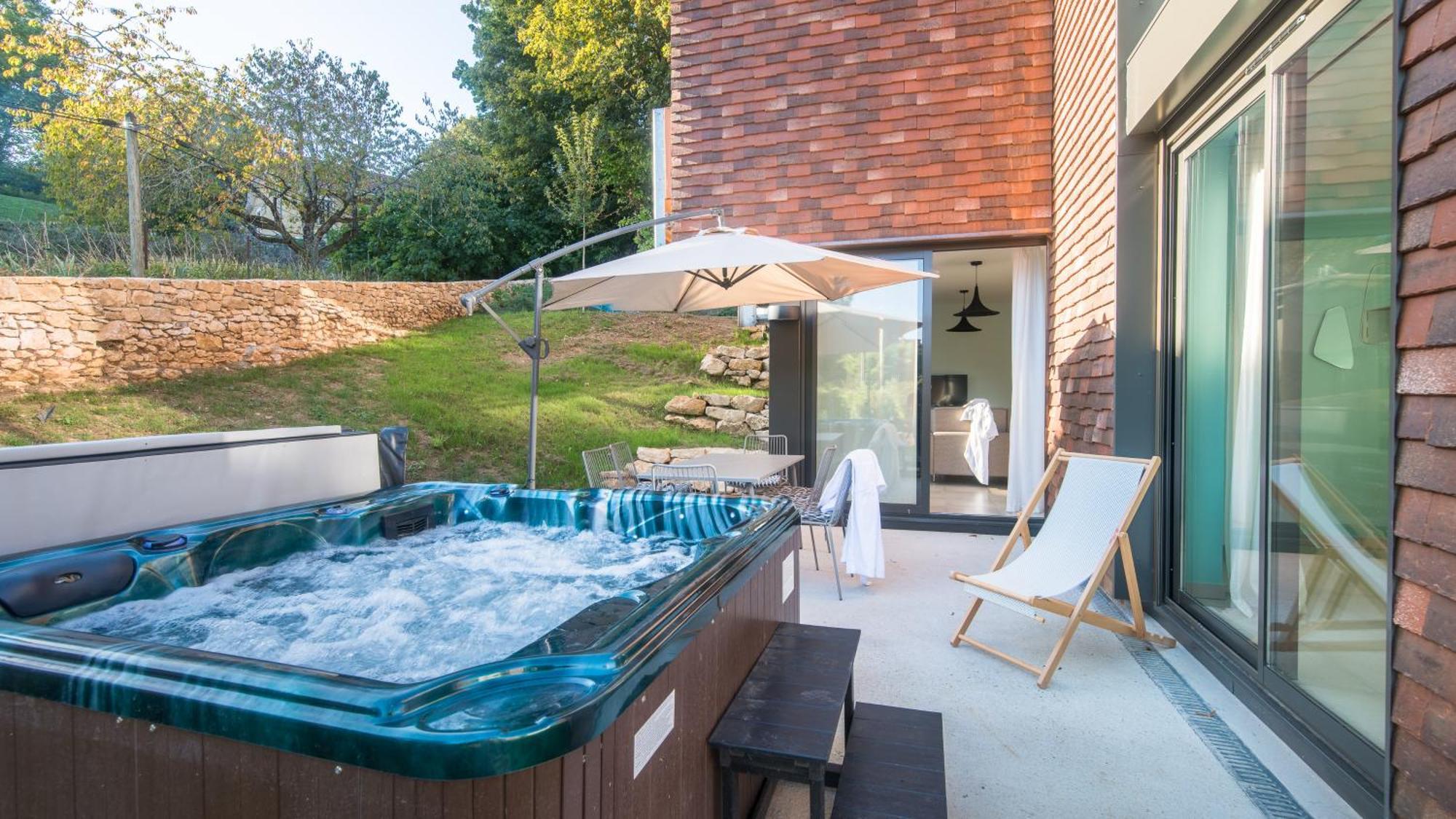Apartamento Côté Jardin avec Jacuzzi Privatif et parking privé Sarlat Exterior foto